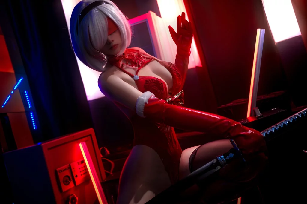 Косплей 2B в рождественском наряде из NieR Automata от NiannianD